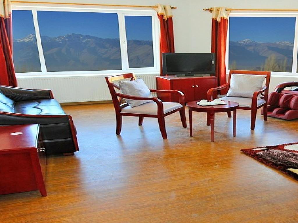 TIH The Zen Ladakh Hotel Leh Bagian luar foto